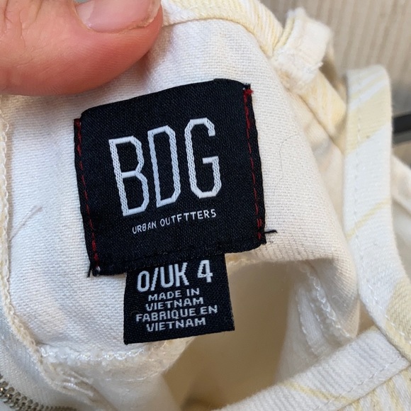 LAST CHANCE ⚡️ UO White + Yellow Stripe Romper BDG - Picture 9 of 9